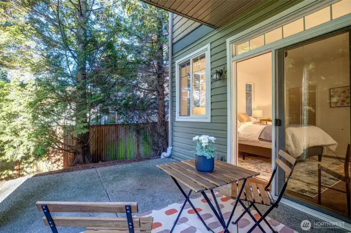 West facing patio for those summer evenings.