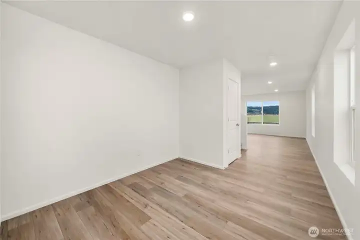 Disclaimer Secondary photos of same floor plan on different lot in different community: Photos are from another Viola, finishes, upgrades, and features may vary.