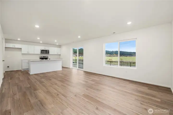 Disclaimer Secondary photos of same floor plan on different lot in different community: Photos are from another Viola, finishes, upgrades, and features may vary.