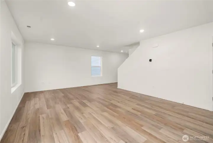 Disclaimer Secondary photos of same floor plan on different lot in different community: Photos are from another Viola, finishes, upgrades, and features may vary.