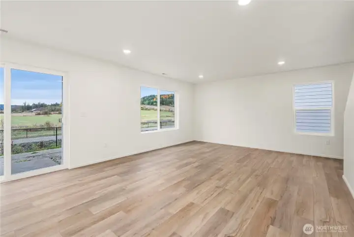 Disclaimer Secondary photos of same floor plan on different lot in different community: Photos are from another Viola, finishes, upgrades, and features may vary.