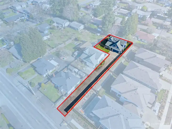 Outline of property and driveway.