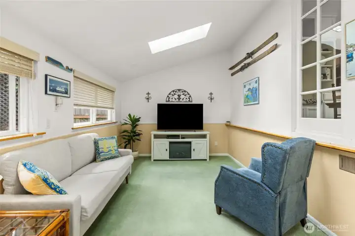 Bonus room perfect for tv viewing or game room