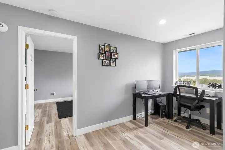 Upper Loft Space