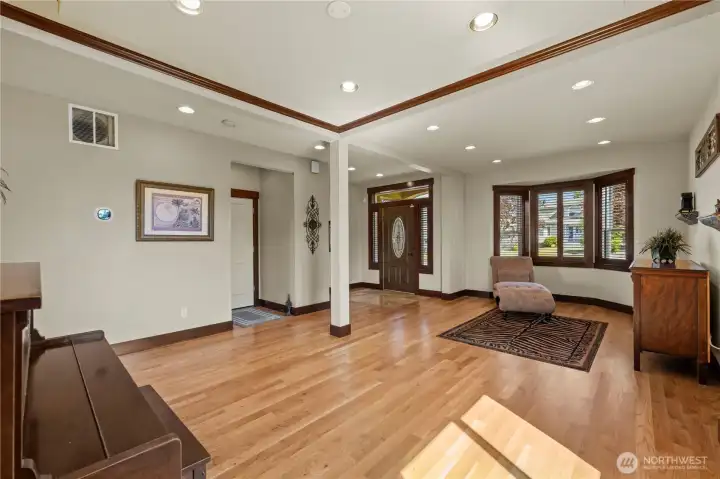 Designed for memorable dinners and celebrations, the formal dining room offers both style and function.