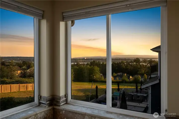 Relax and unwind in the soaking tub while enjoying unforgettable sunset views.