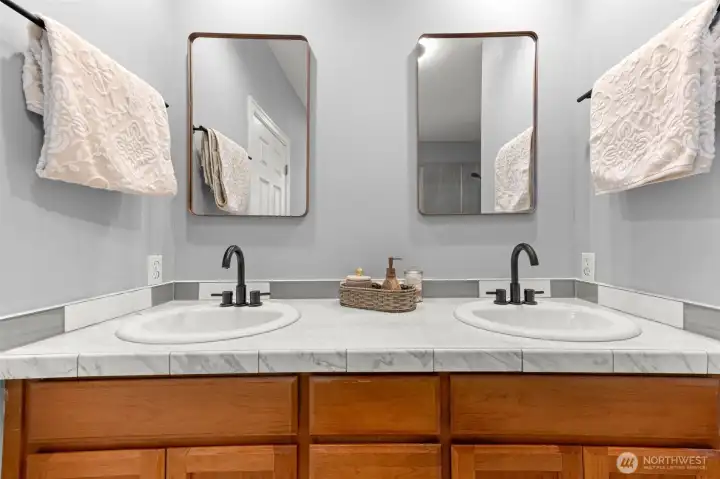 double vanities in ensuite
