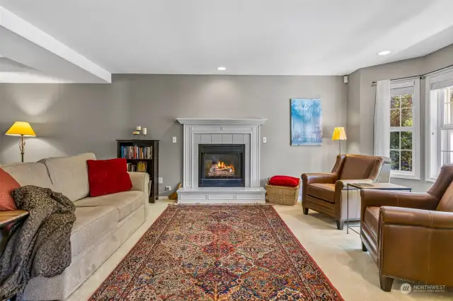 Formal Living Room w? Gas Fireplace