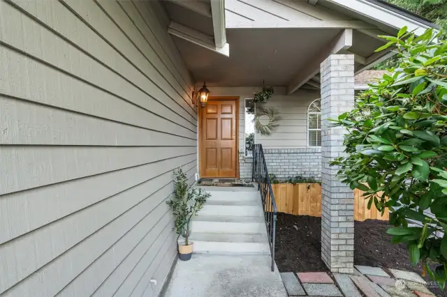 entrance to front door