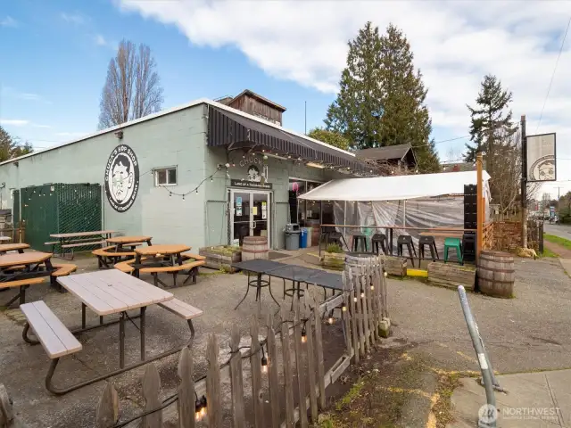 Spend time in the neighborhood at your (new?!) favortite hang-outs