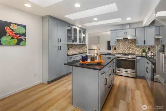 3 Skylights in the kitchen make it flooded with light at all times!