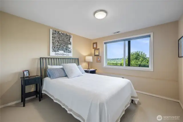4th bedroom