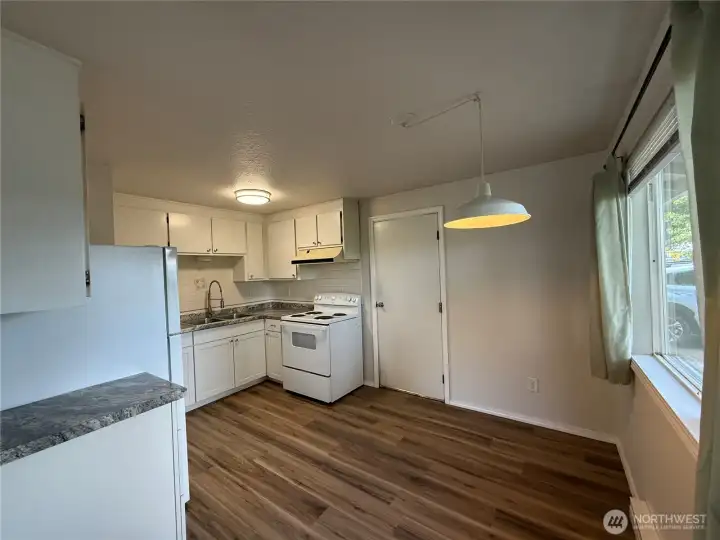 New stove 2025 & new fridge 2024.