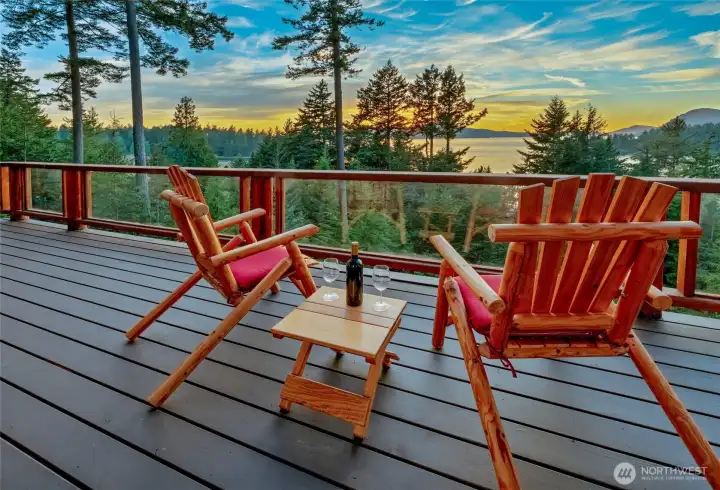 Panoramic vistas from both ground-level and upper decks showcasing ocean and strait views