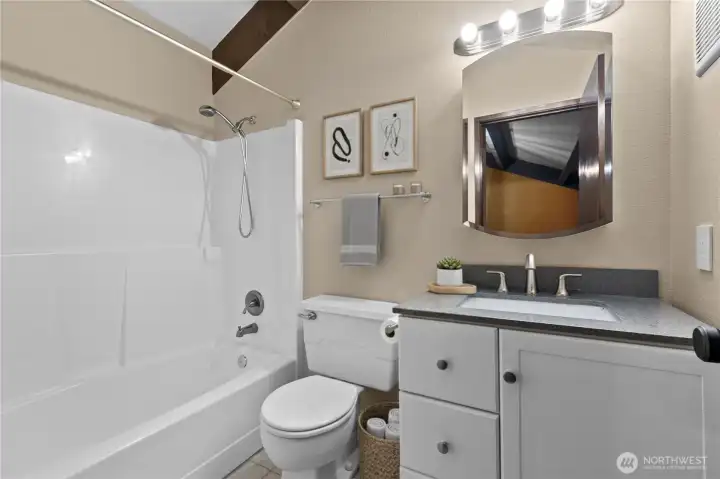 Primary ensuite bath