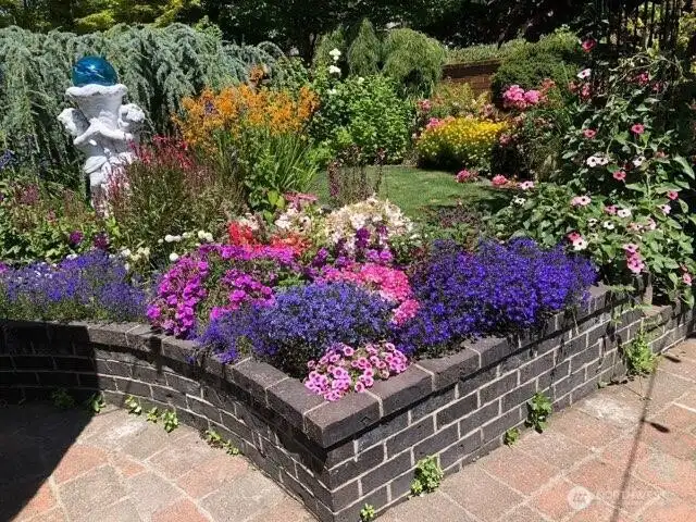 Side court yard in the spring and summer