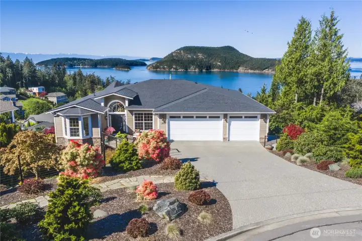 Beautiful Marine Heights neighborhood