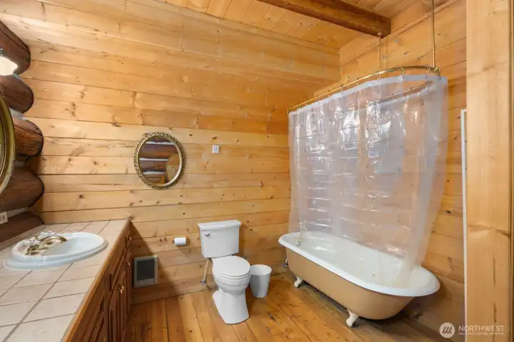 Full bathroom on main floor. Full bathroom on main floor.