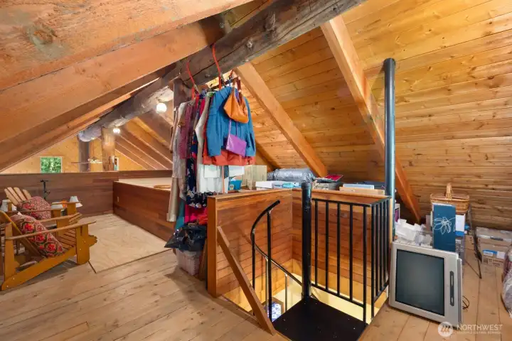 3rd floor loft is great for extra storage and/or a bonus room. 3rd floor loft is great for extra storage and/or a bonus room.