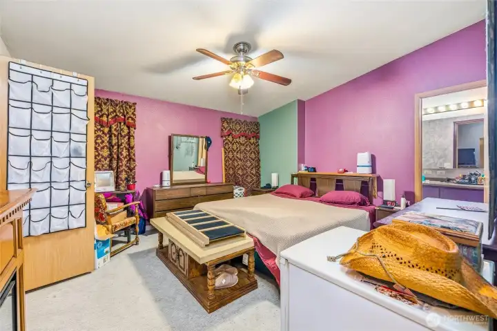 Primary bedroom. Primary bedroom.