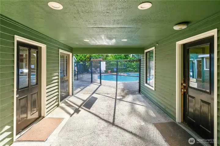 Timber Ridge residents can enjoy fantastic community amenities including an Outdoor Pool, Clubhouse, Fitness Room, Hot Tub and Sauna. Timber Ridge residents can enjoy fantastic community amenities including an Outdoor Pool, Clubhouse, Fitness Room, Hot Tub and Sauna.