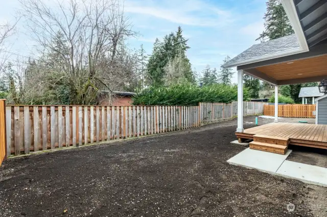 Backyard (Fenced)