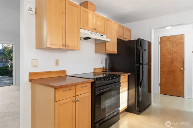 Kitchen has pantry closet.