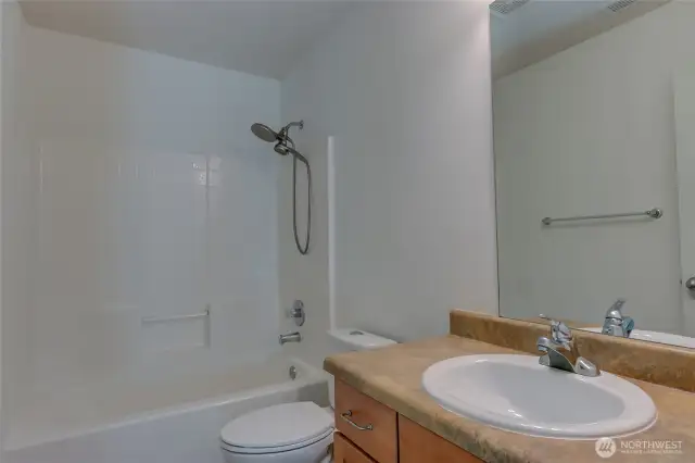 Private suite bath
