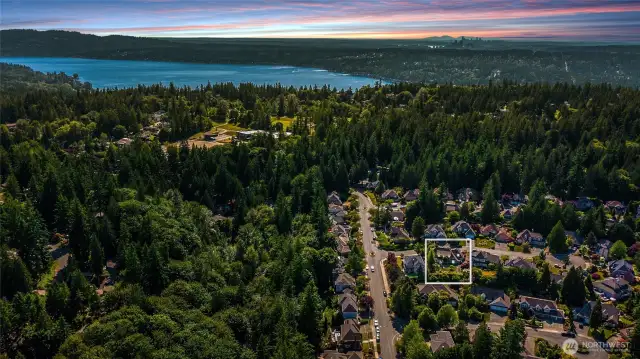 Easy access to Lake Sammamish!