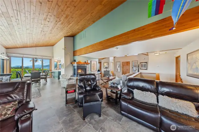 So much open living space to enjoy!