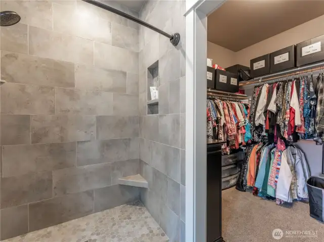 Full tile shower in primary bathroom