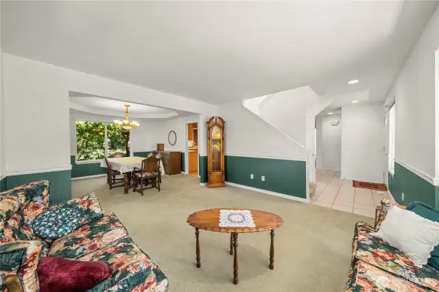 Den/ dining space adjacent to kitchen