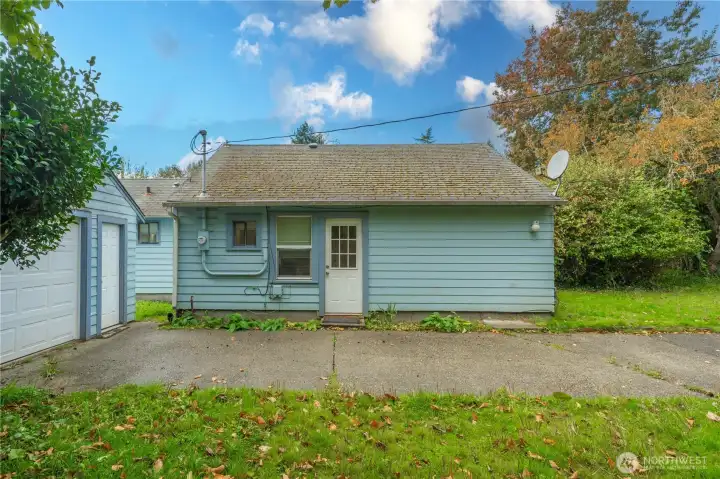 Main entrance of the home of the driveway