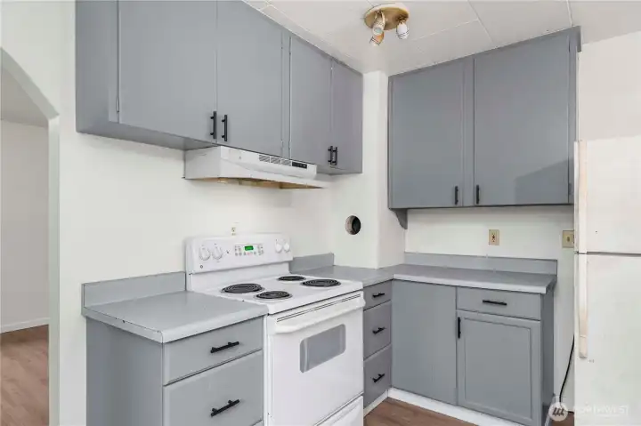 Great use of space in this cozy kitchen