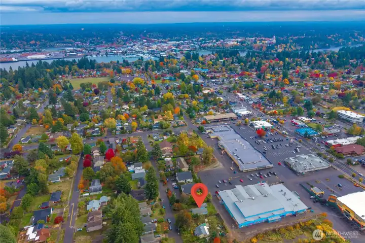 So close to bowling, shopping and freeway