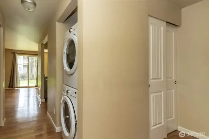 Washer/dryer in unit
