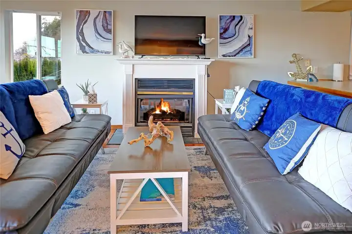 Relax and Entertain~