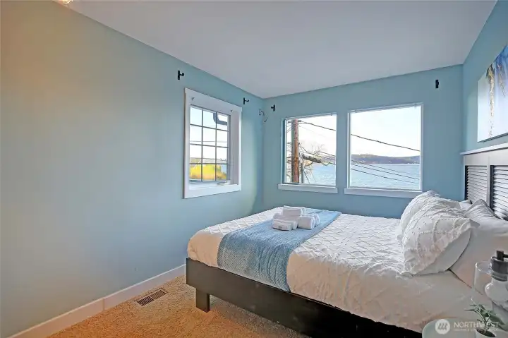 Back inside, The View Bedroom~