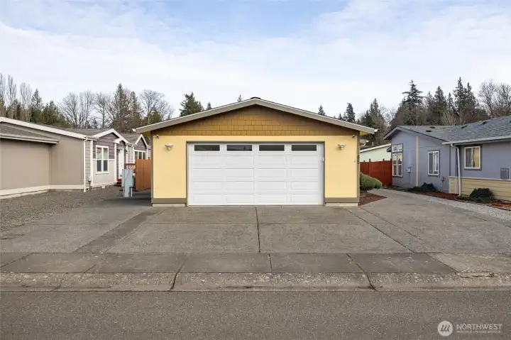 Extra driveway parking in front of garage