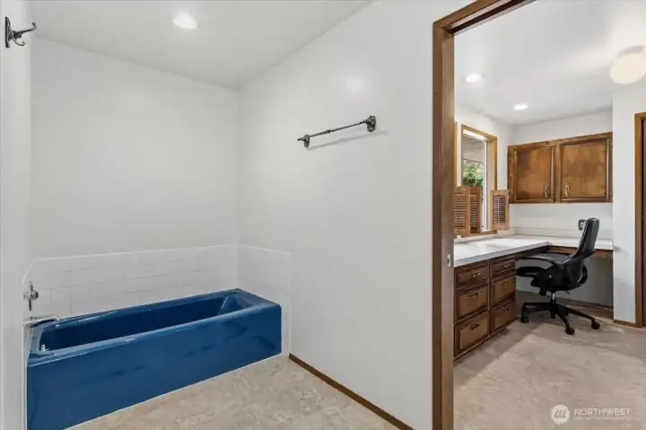Main floor bath (tub no shower)