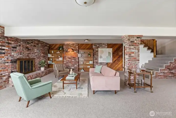 VIRUALLY STAGED family room