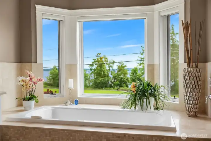 Soaking tub with views Soaking tub with views