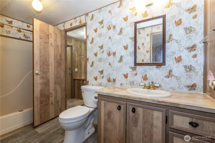 Guest Bathroom Guest Bathroom