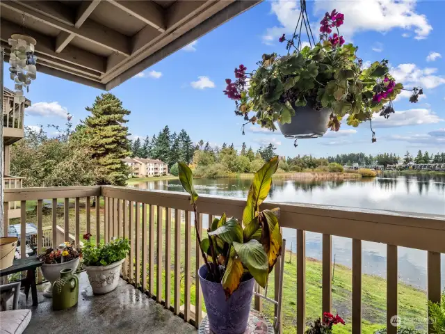 Imagine enjoying your morning coffee here.