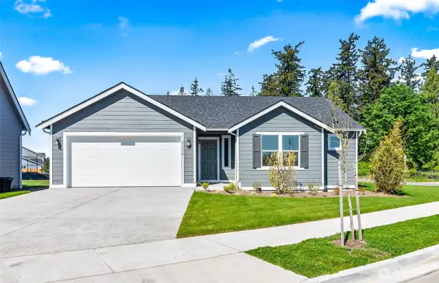 Photographs are for illustrative purposes only. Features, finishes, interior/exterior colors, landscaping and floorplan shown may vary from actual homes built.