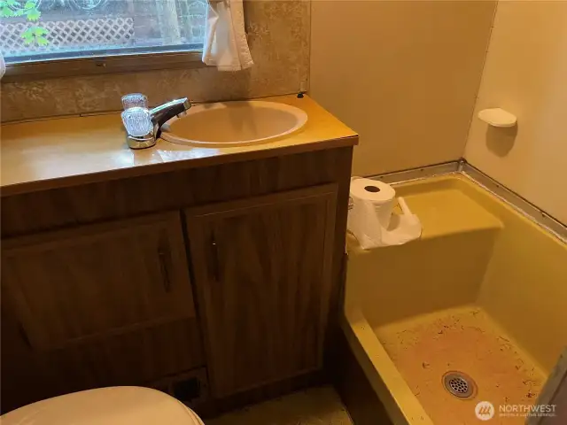 3/4 Bath