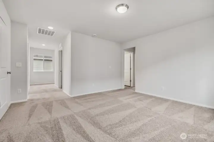 Photos are of the same floor plan in a different community. Finishes may vary.