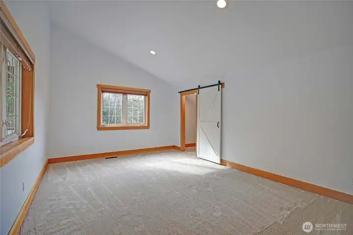 Guest Bedroom w/ Vaulted Ceiling and Walk-in Closet~