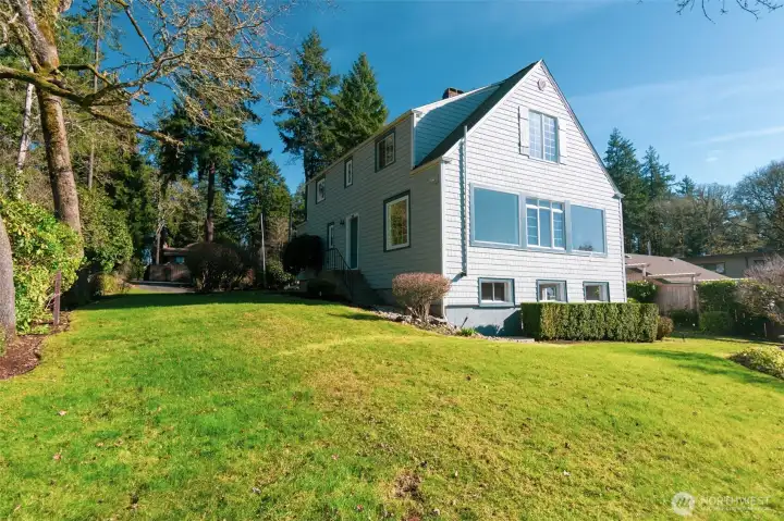 Deer and rabbits are frequent visitors to this gorgeous yard