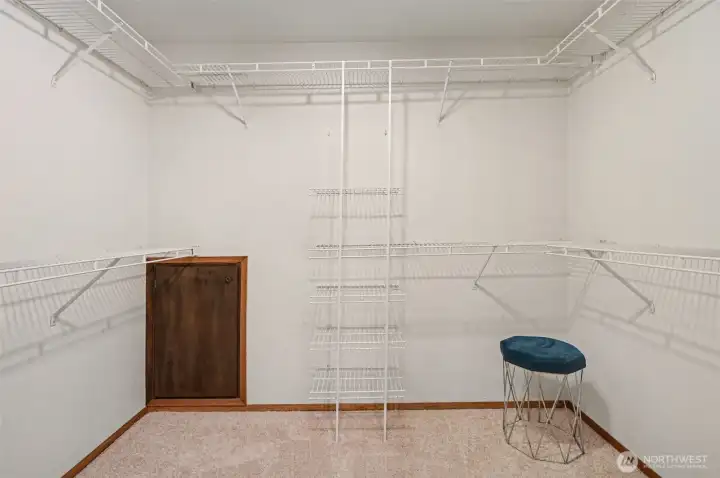 Primary walk in closet